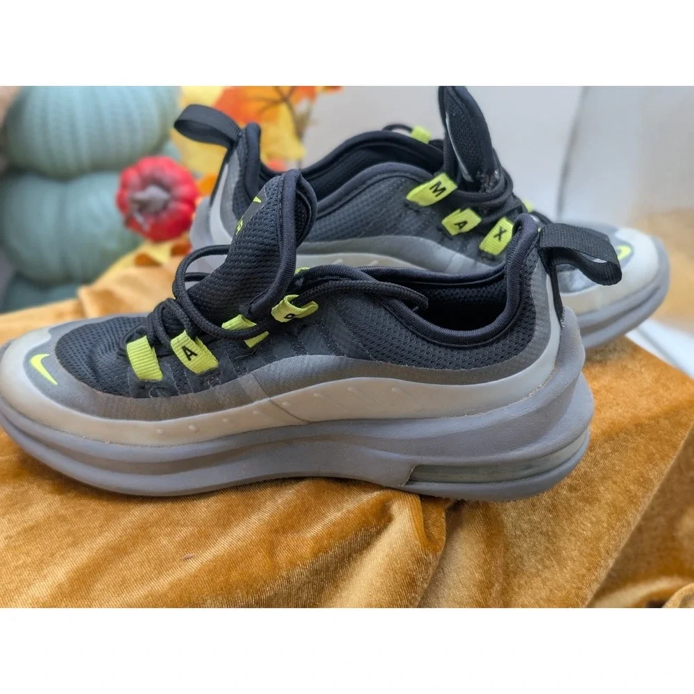 Nike Air Max Axis Black Dark Grey Volt Kids Running Shoes AH5223-012 Size 12.5C